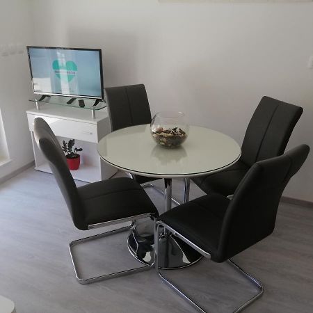 Apartment Leptir Подстрана Экстерьер фото