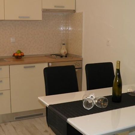 Apartment Leptir Подстрана Номер фото