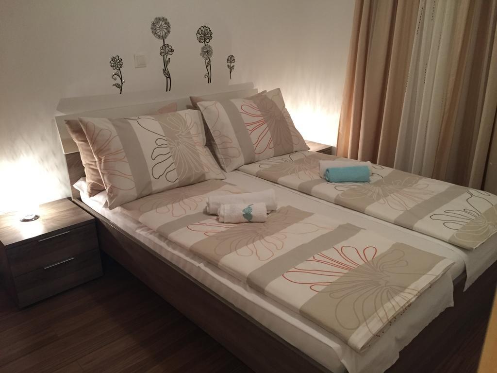 Apartment Leptir Подстрана Экстерьер фото